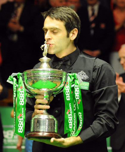 凭借8块腹 凭借8块腹