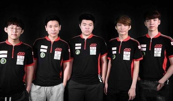 孙颖莎展现 孙颖莎展现